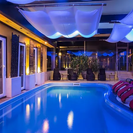 ホテル Szent Orban Erdei Wellness Es Kóspallag